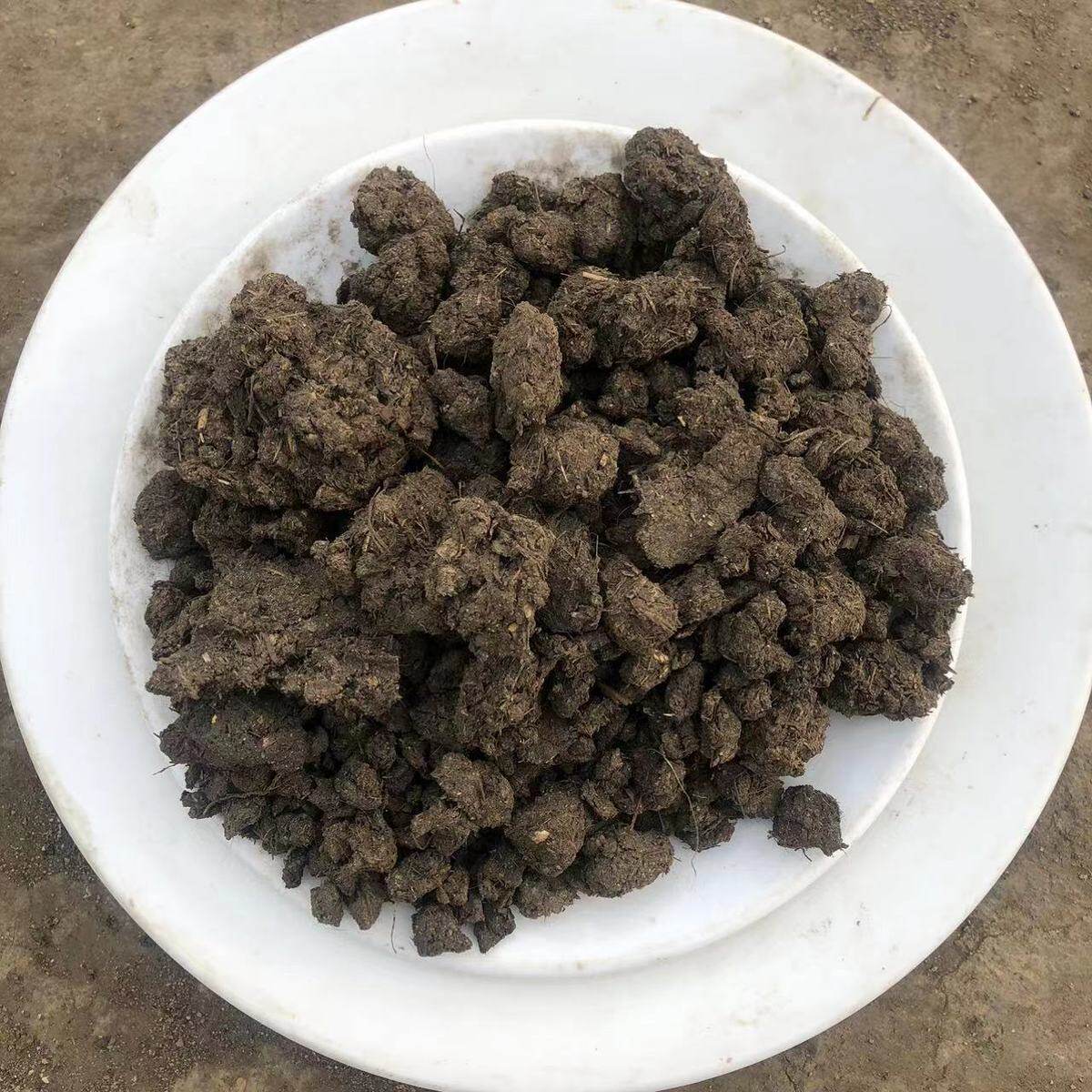 土壤鸡粪鸡粪颗粒有机肥肥沃干发酵鸡粪颗粒果树花卉用鸡粪有机肥