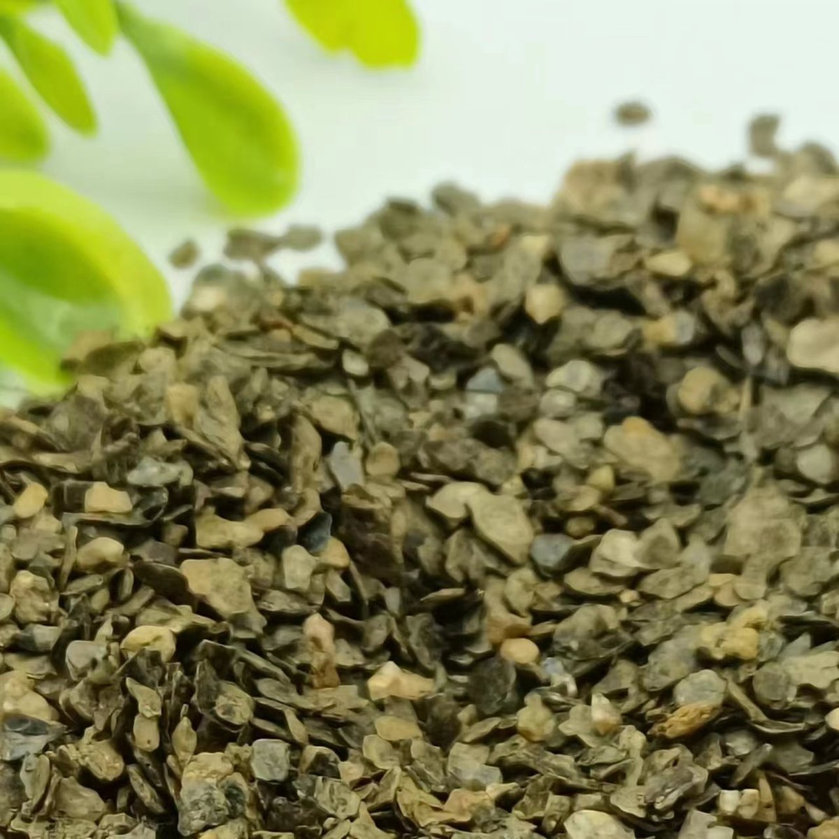 原矿生蛭石片保温覆盖剂生蛭未钢厂除渣剂阻火包石粉膨胀蛭石