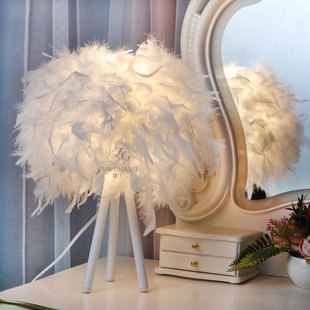 厂家直供爆款 金杆三叉火片羽毛台灯简约公主床头灯婚房卧室