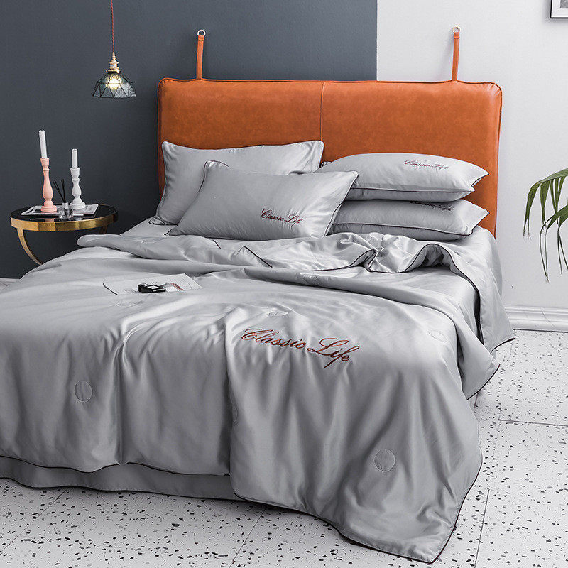 冰丝夏凉被四件套刺绣款空调被可水洗双人薄被子床笠裸睡天丝夏被