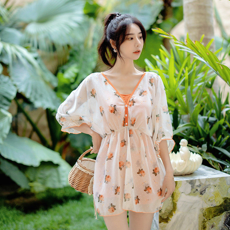 泳衣女分体三件套大码显瘦遮肚胖mm遮肉2024新款高级感泡温泉泳装