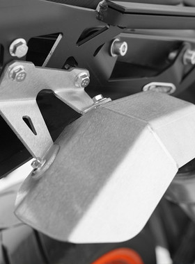 热销GSADV适用KTM790/890DUKE铝合金尾箱304不锈钢竞技杠后备箱后