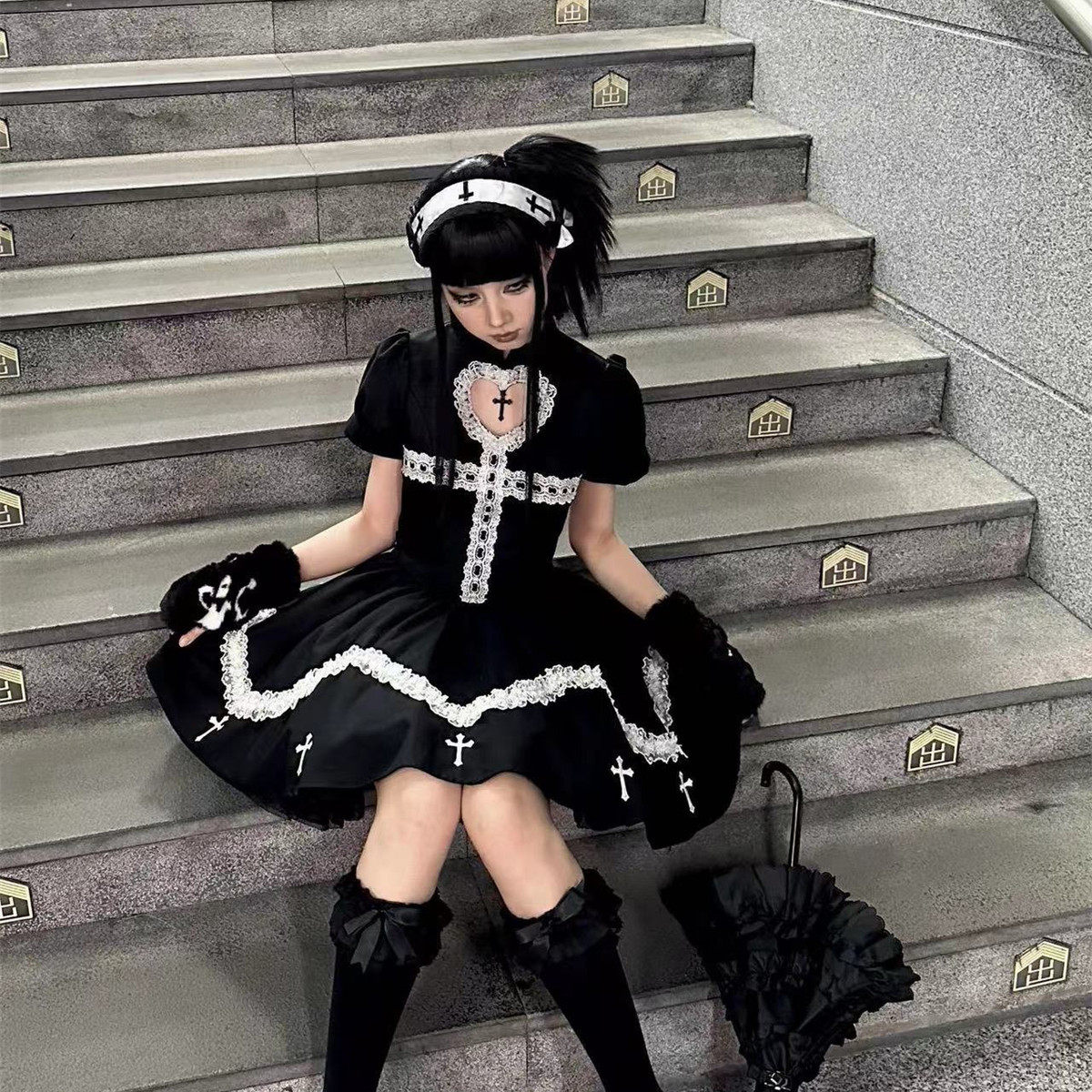 直销暗黑系哥特风服装洛丽塔cosplay女仆装服饰蓬蓬裙小黑裙连衣