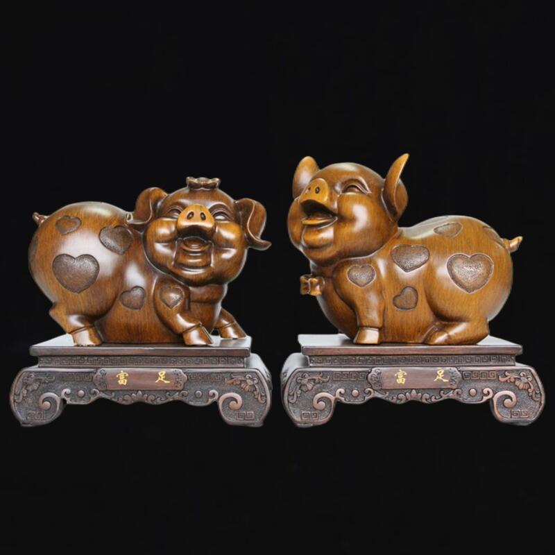 厂家批发生肖猪摆件一对装饰品客厅家用树脂工艺品酒柜桌面木家居