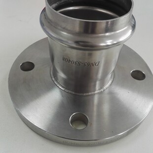 热销不锈钢卫生级薄壁水管配件双卡压法兰式转换接头dn100规格齐