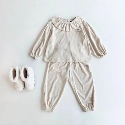 女童米灰色荷叶领字母长袖T