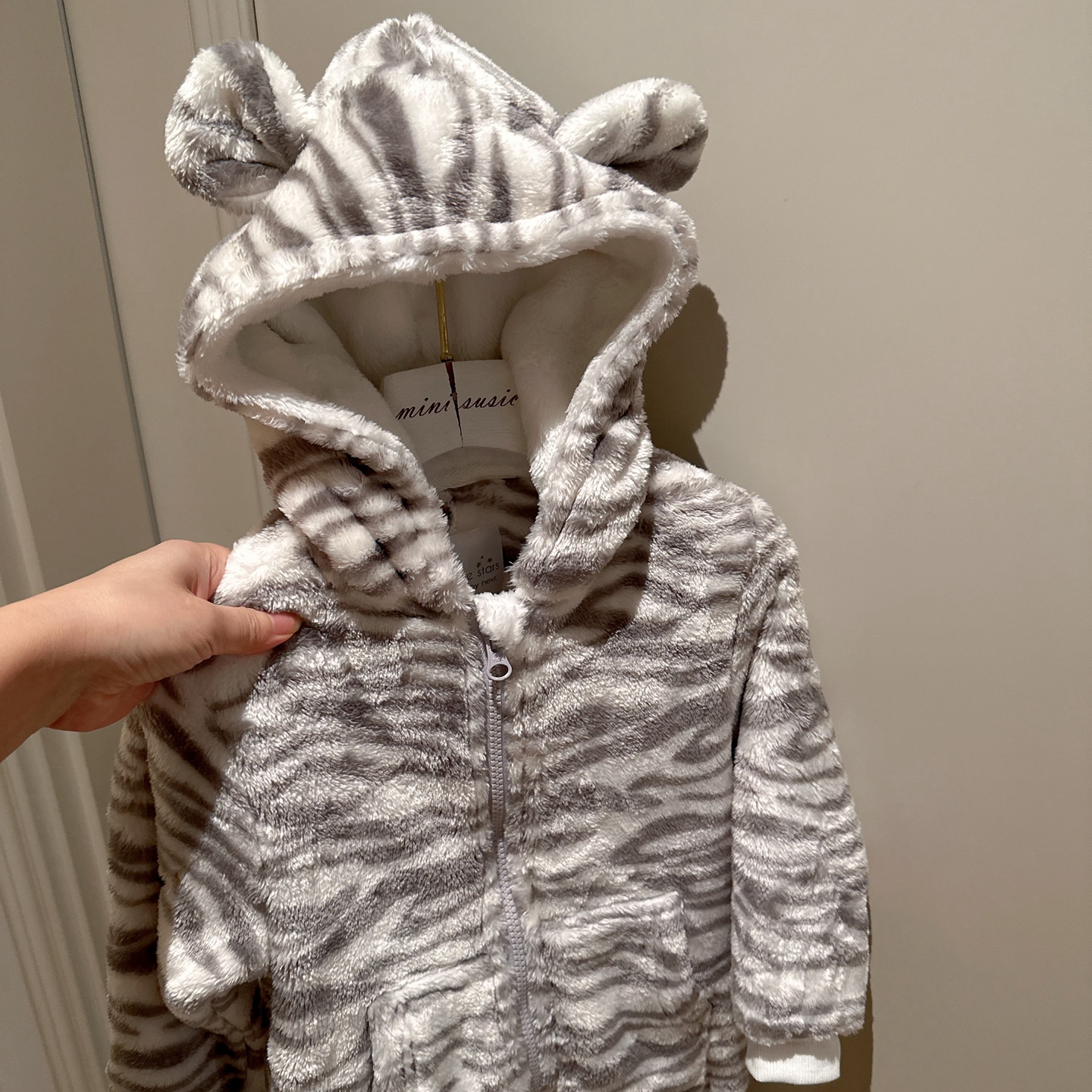 3-12英伦n家男女童虎纹连帽连体毛绒家居服