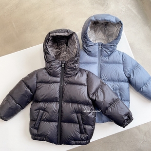 10男女童简约实穿连帽轻软面包羽绒服