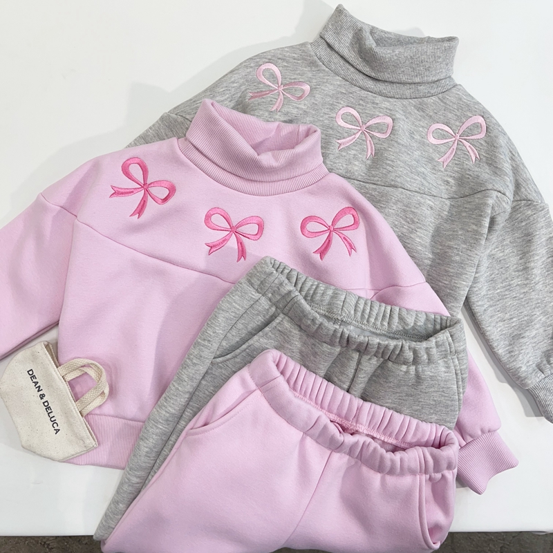 100-150韩系女童两色刺绣蝴蝶结高领加绒卫衣+裤子