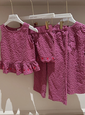 92-164出口女童细格子泡泡纱面料刺绣爱心背心短裤系列