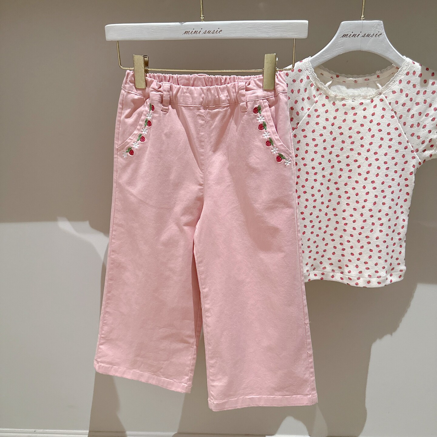 110-155韩系高端女童刺绣草莓花朵口袋松紧腰直筒长裤