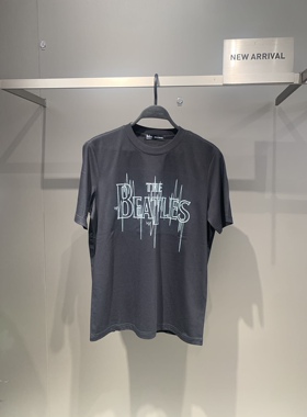 B1CND3103太平鸟男装2023秋季新款黑色印花休闲短袖T恤合体百搭潮