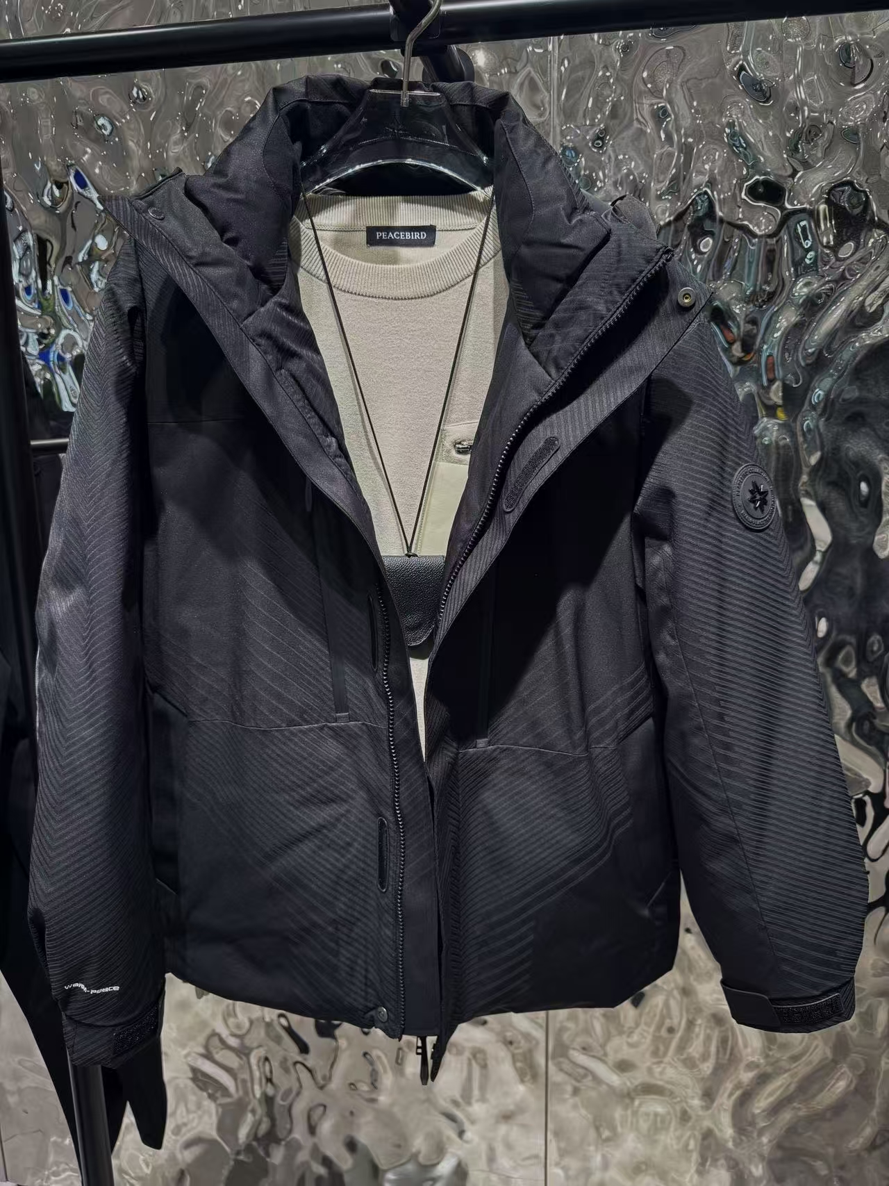 B2ACE4605 太平鸟男装冬季新款廓形宽松休闲保暖鸭绒羽绒服外套潮