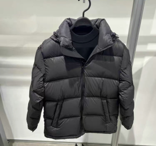 新款 2024年冬季 宽松连帽加厚保暖羽绒服外套 太平鸟男装 B1ACE4444