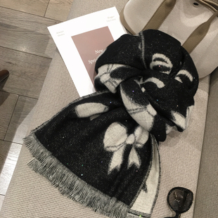 2025冬季新款韩国蝴蝶结亮片仿羊绒羊毛围巾披肩两用超大保暖围脖