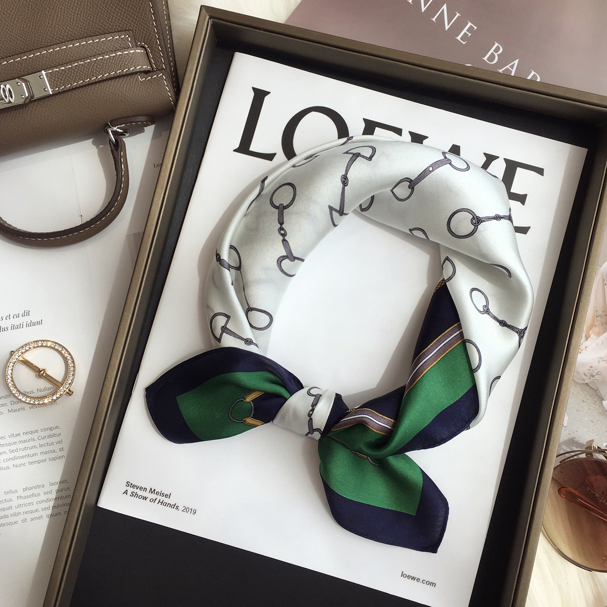 小溜家春秋韩国马衔扣真丝围巾