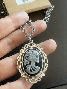 欧美时尚外贸个性潮人暗黑哥特风卡梅奥骷髅浮雕复古短项链男女特