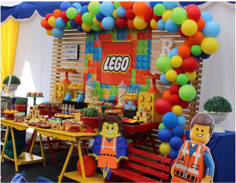 幼儿园生日快乐高品派对装饰布置套装海报旗帜徽章横幅diy定制