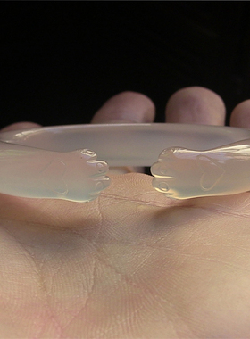 天然巴西玛瑙手镯/秀细加厚款/白月光玉髓/纯手工巧雕猫爪2296