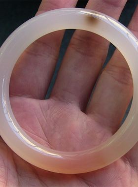 天然巴西玛瑙手镯一点红玉髓