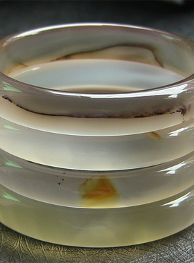 天然巴西玛瑙手镯水润玉髓