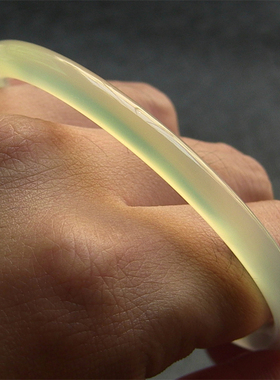 6mm细圆条/天然马达加斯加玛瑙手镯/冰糖雪梨色/水润通透玉髓1777