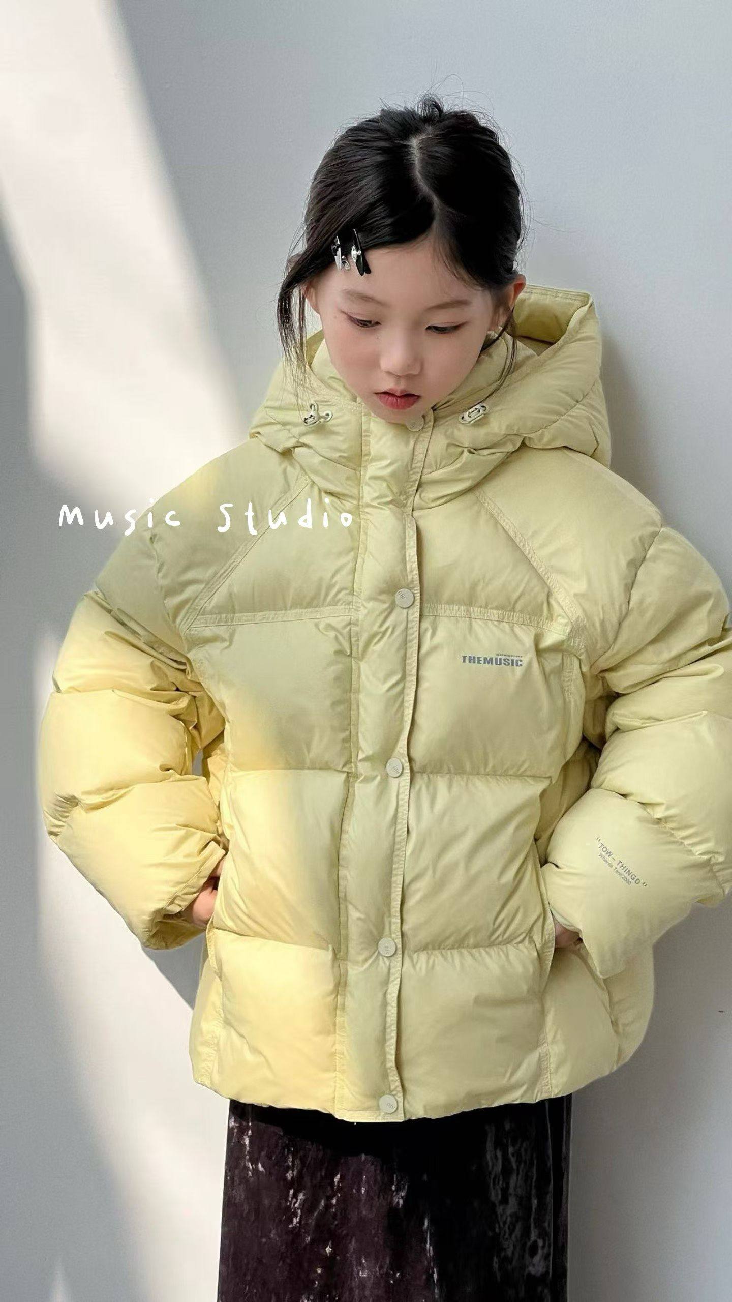 木莎2025冬季新款儿童90绒羽绒服