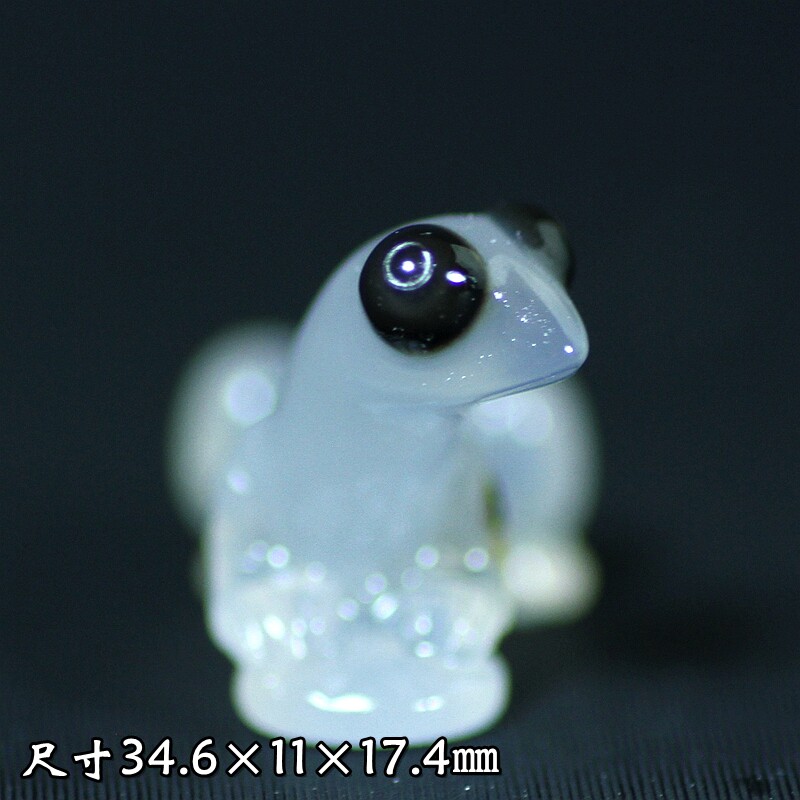 天然马达加斯加海洋玉髓玛瑙马料高冰俏色巧雕雪貂雕件挂件小摆件