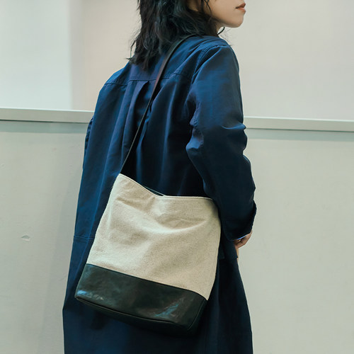 藤也家水桶帆布包大容量慵懒随性