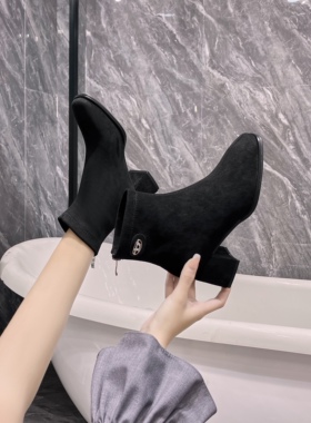 方头短靴女靴子新款冬季绒面高跟鞋粗跟加绒保暖女鞋子棉靴弹力靴