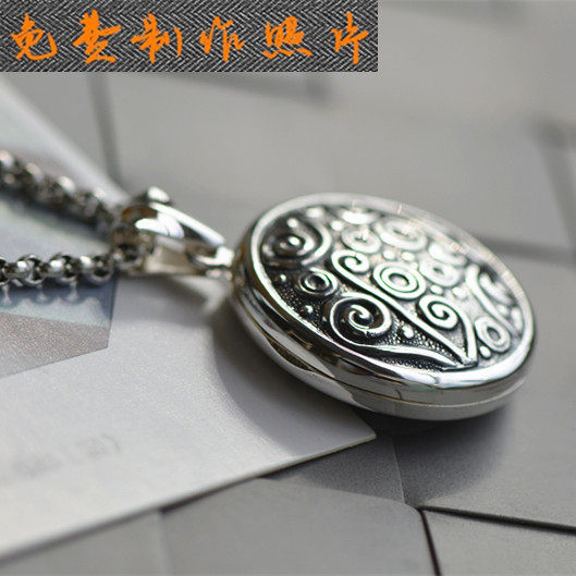 s925纯银泰银圆形做旧欧美古罗马花纹可打开照相片吊坠项链毛衣链