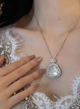 天然高冰玉髓佛公吊坠项链女款轻奢小众高级感大肚佛锁骨链礼物