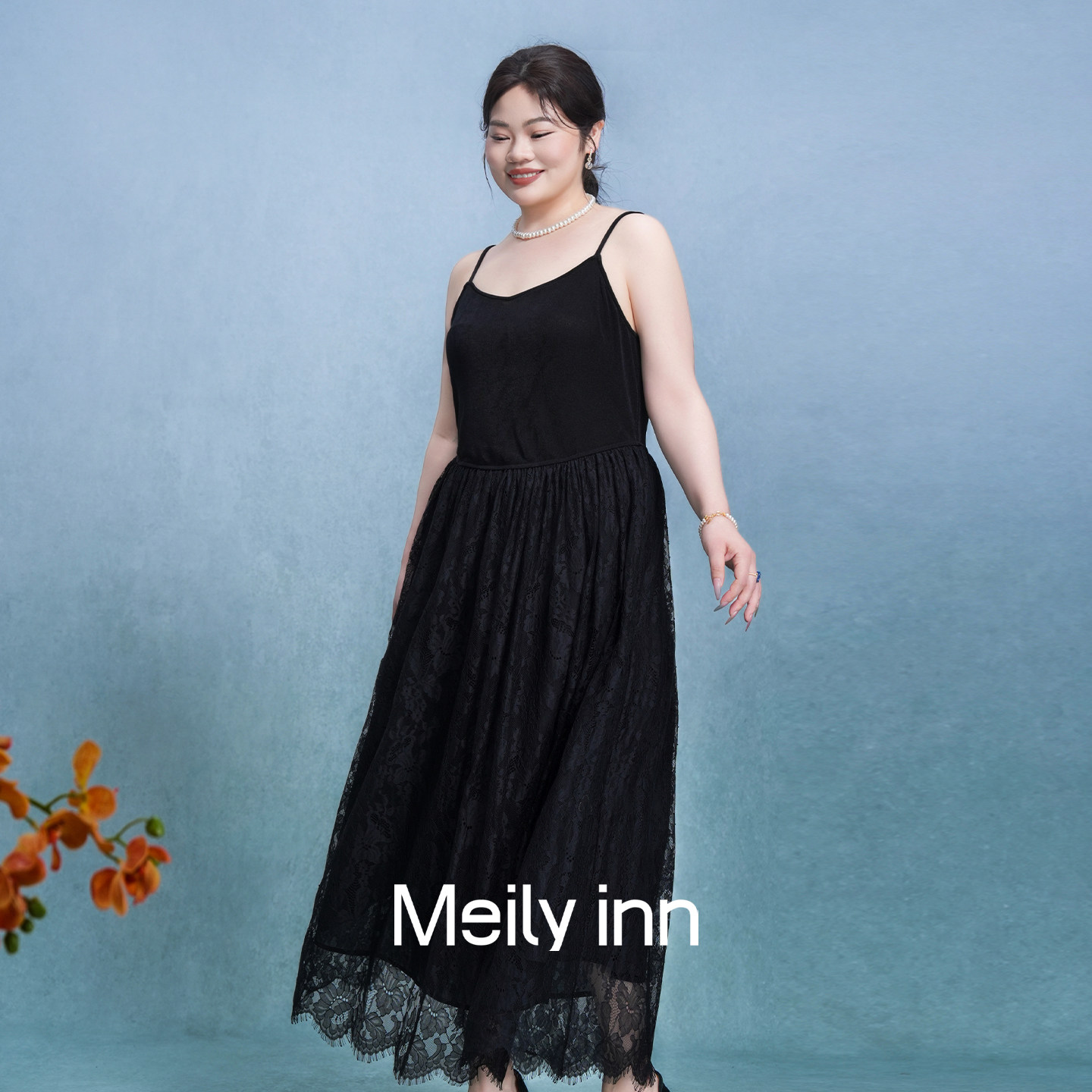 美丽客栈高级感大码女装吊带连衣裙2025夏季胖妹妹显瘦黑色长裙子