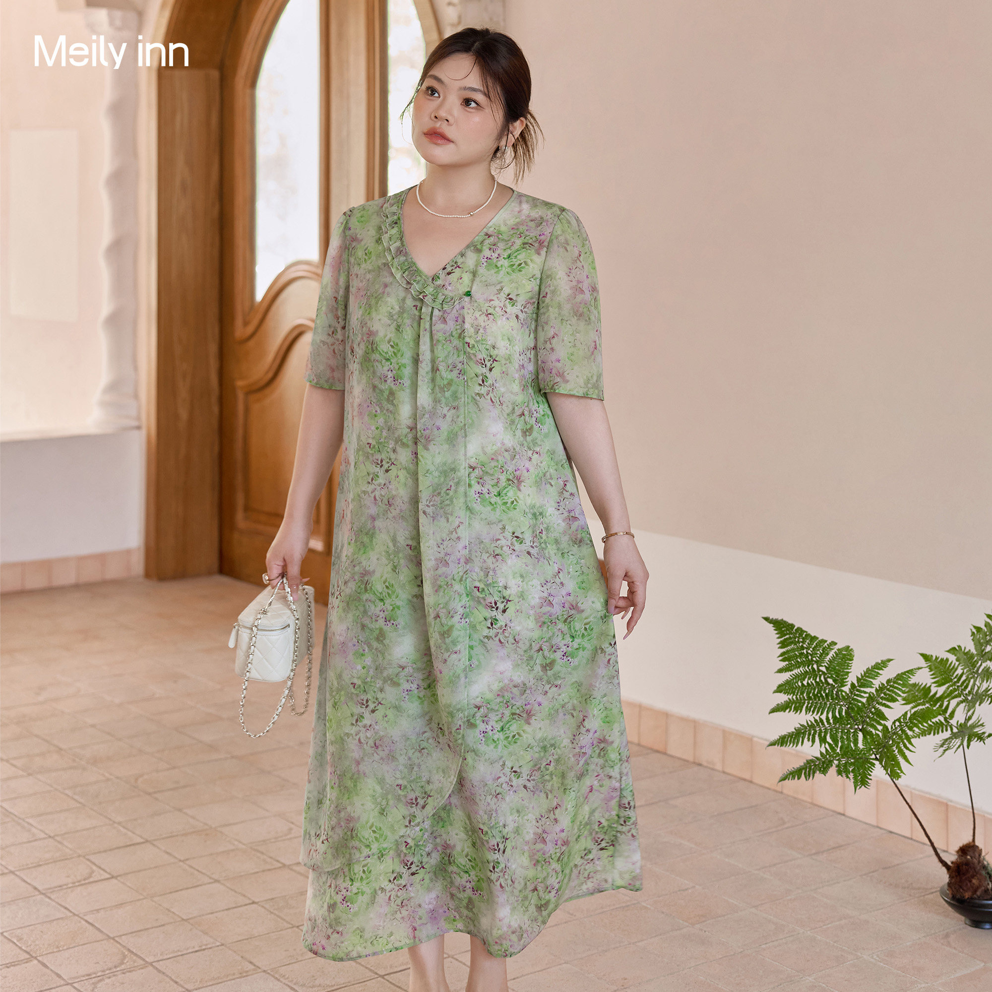 美丽客栈大码女装连衣裙微胖妹妹显瘦遮肚子梨型身材遮肉裙子