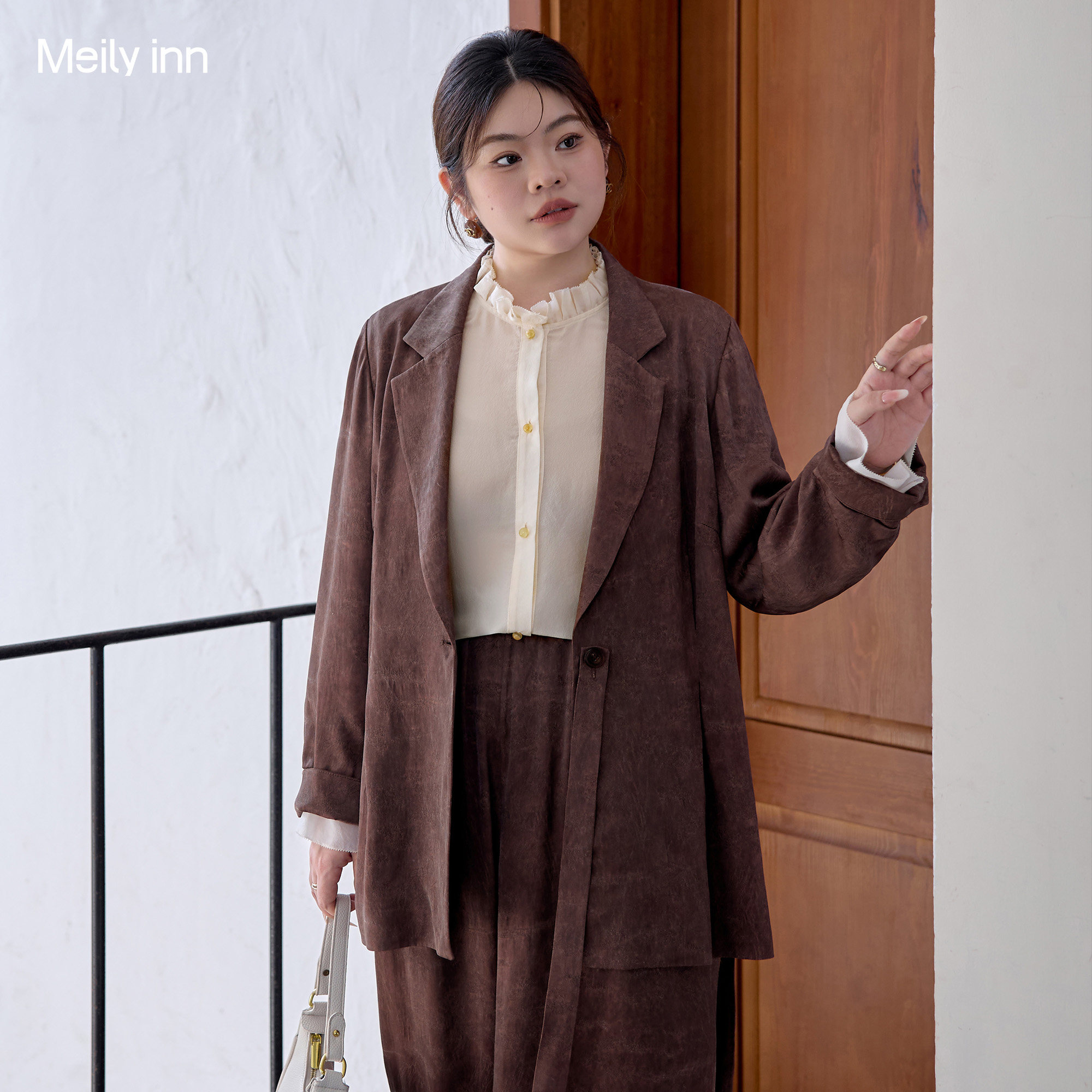 醋酸桑蚕丝混纺 美丽客栈大码衬衫女高级感轻奢减龄洋气长袖上衣