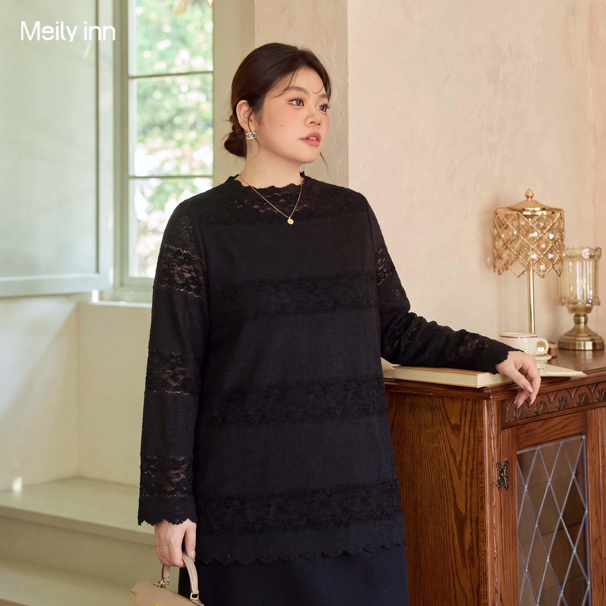 美丽客栈大码蕾丝打底衫