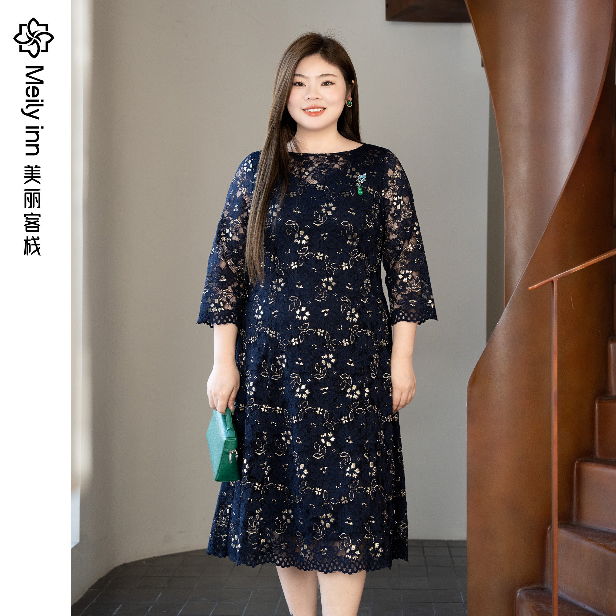 美丽客栈原创高端大码女装胖mm200斤加肥加大蕾丝假两件连衣裙