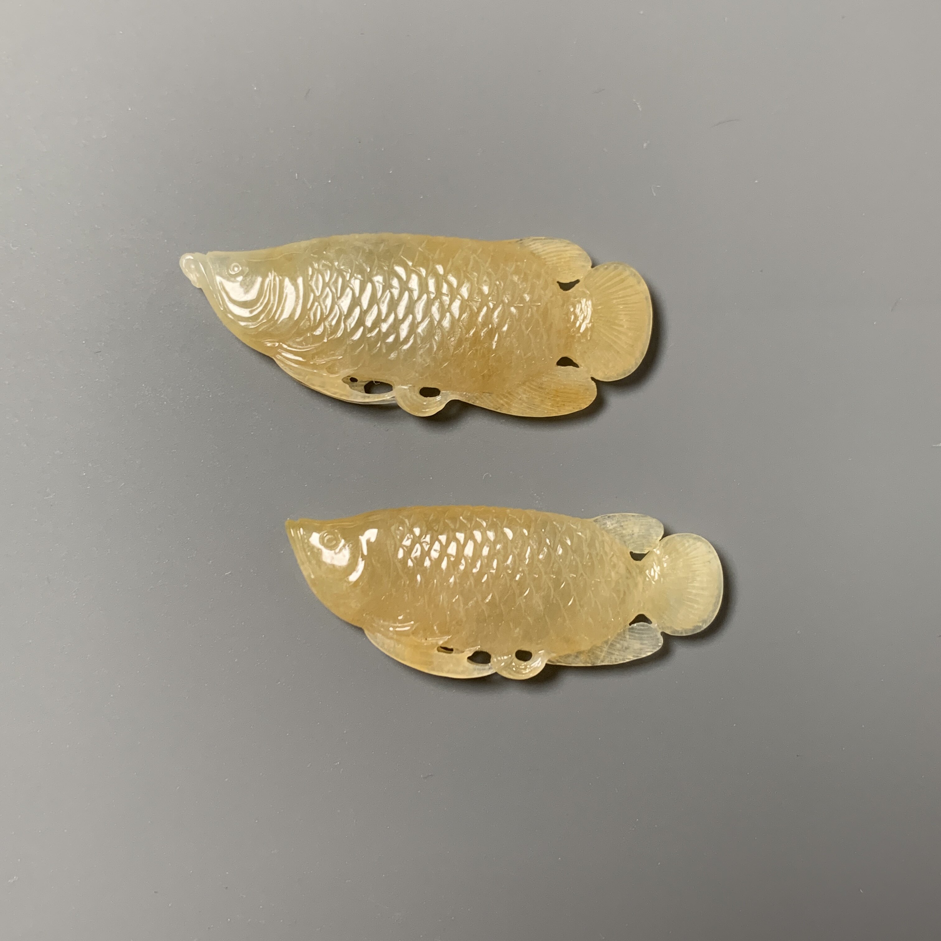 《金龙鱼》天然冰糯种黄翡翠吊坠挂件