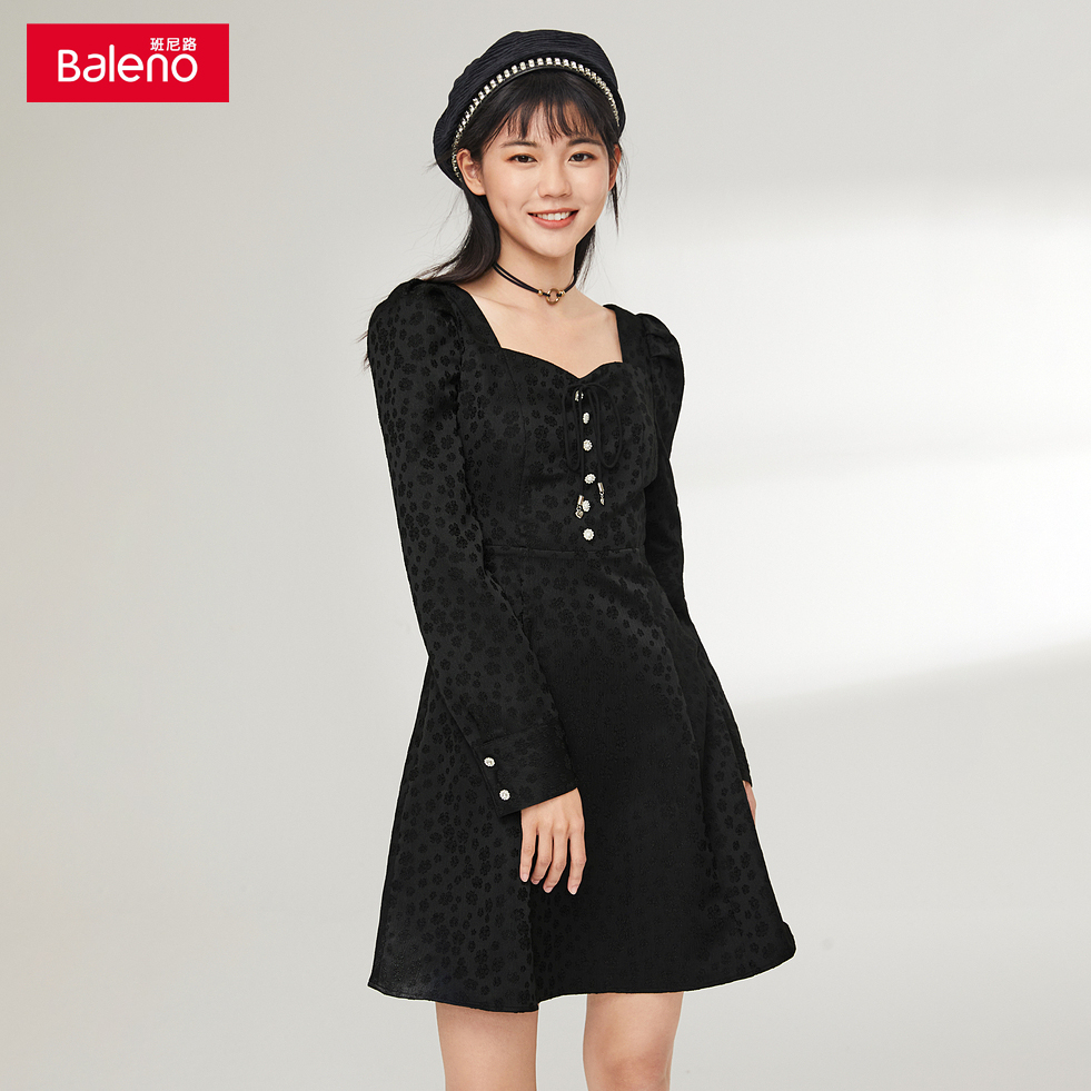 包邮 L 班尼路秋季新款女装韩版长袖连衣裙时尚甜美显瘦收腰中裙