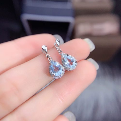 全净海蓝宝耳钉，宝石规格5X7 mm补水水属性宝石