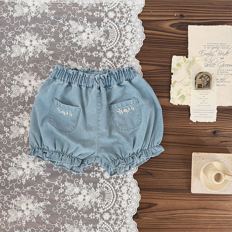 女宝宝薄款绣花荷叶牛仔PP南瓜短裤夏款女婴童蓝色棉质短裤