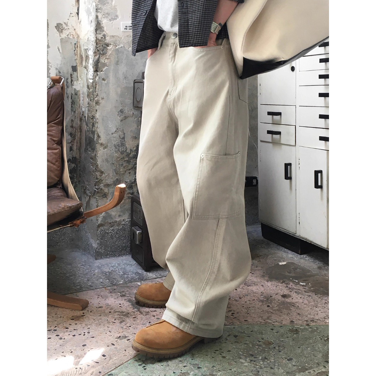 韩国代购男装高品重工铆钉休闲裤