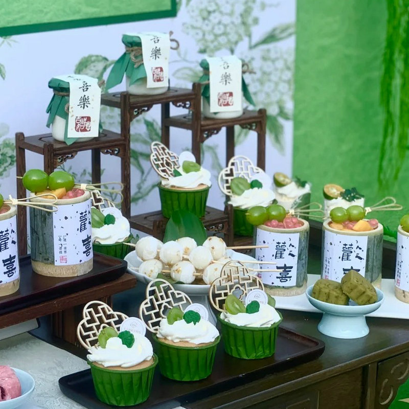 绿色国风中秋节甜品台蛋糕装饰