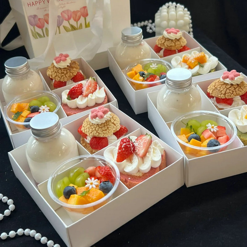 一次性透明四宫格慕斯杯甜品蛋糕包装盒520情人节烘焙点心打包盒