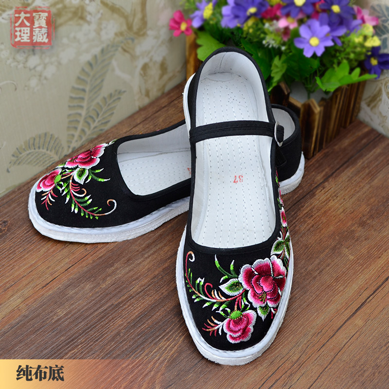 包邮民族复古花朵多色风搭扣手工千层纯布底老女绣花缝制鞋平跟鞋