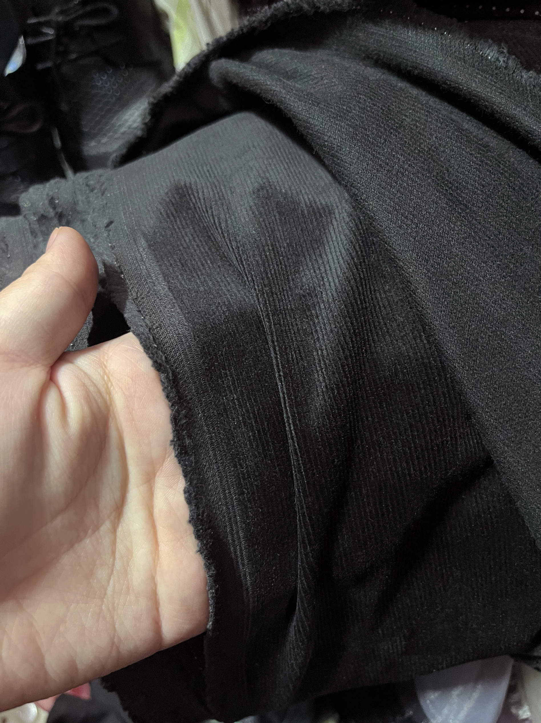 黑色弹力灯芯绒面料特价