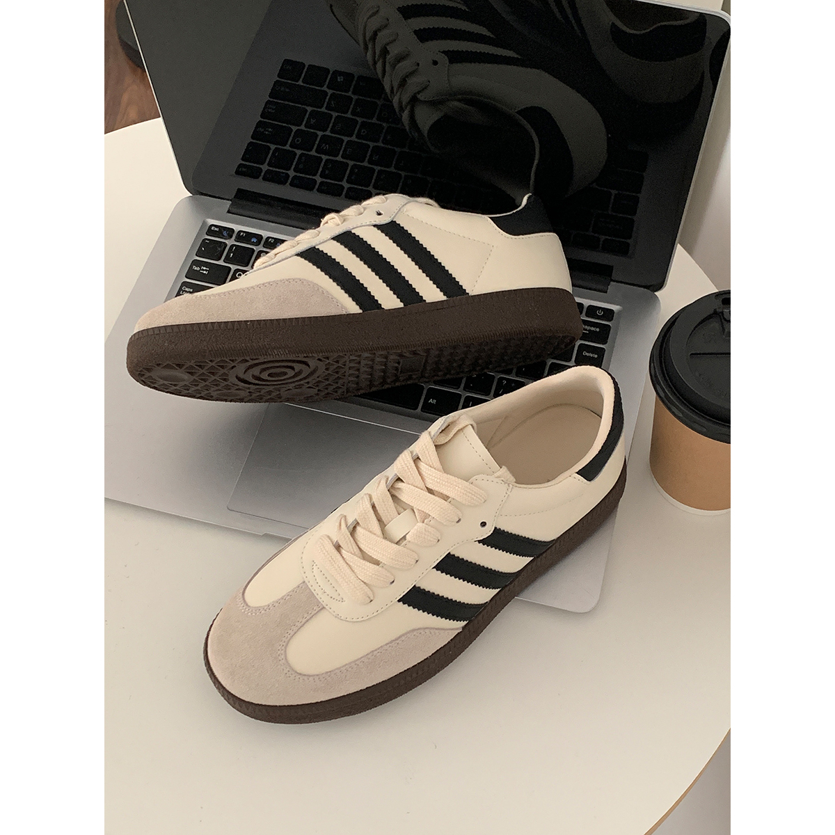 脚衫休闲百搭平底德迅小白鞋