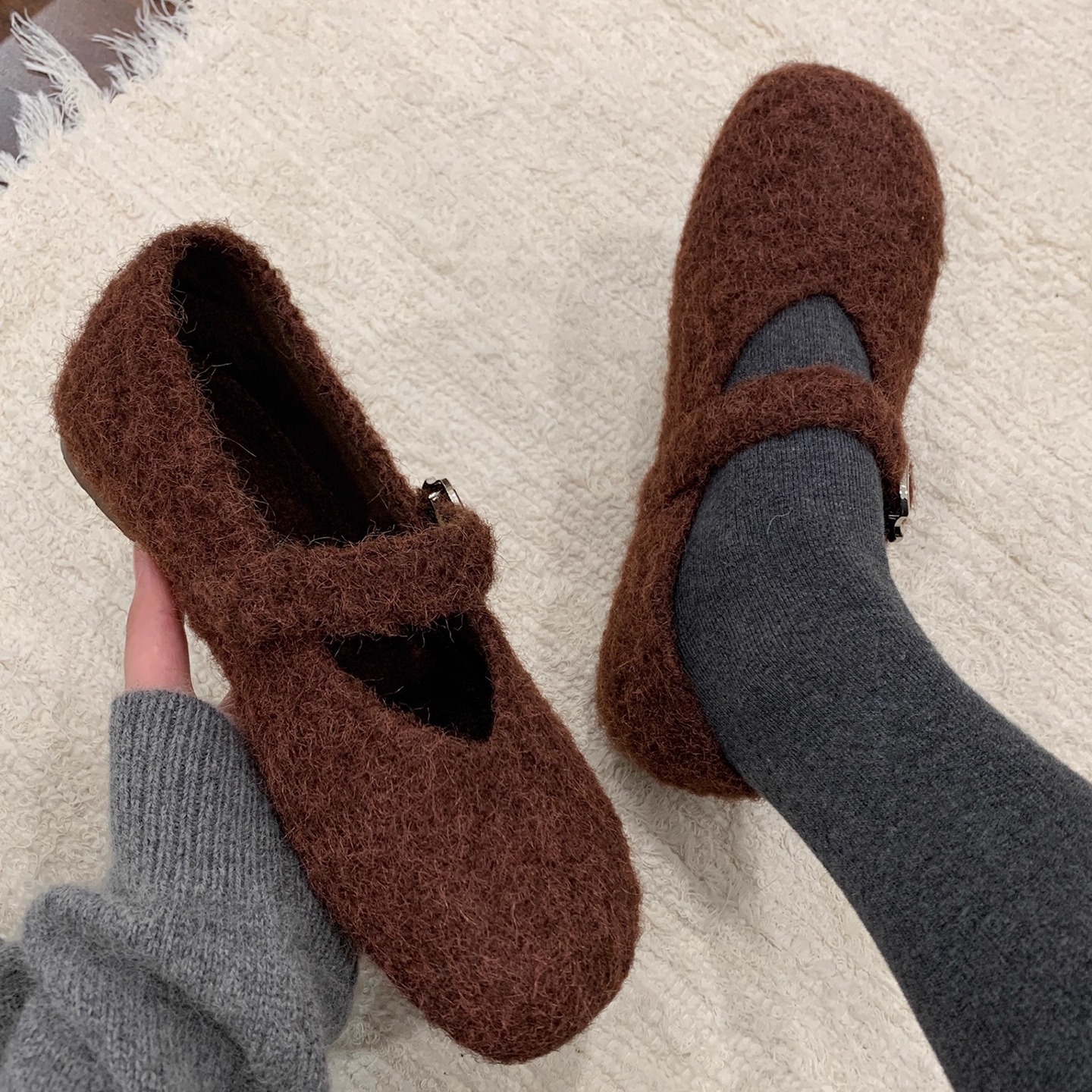 11/21 脚衫 复古玛丽珍鞋仙女风加绒保暖一字扣带浅口单鞋