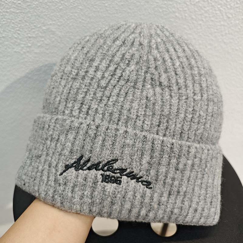 25新款日系情侣冷帽刺绣