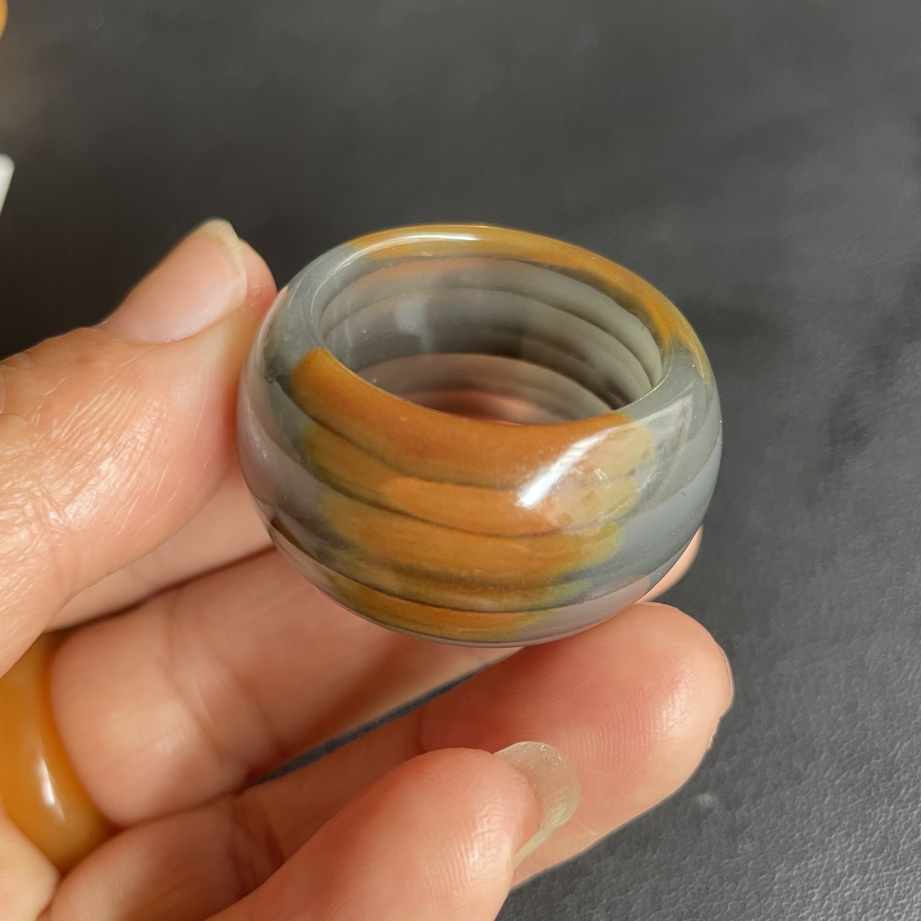 云南龙陵天然黄龙玉戒指23*17*6mm油润细腻